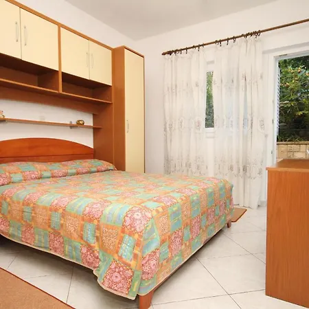By The Sea Cove Vrbovica Bay - Vrbovica Apartment Zrnovo