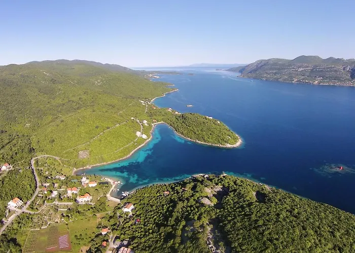 By The Sea Cove Vrbovica Bay - Vrbovica Apartment Zrnovo
